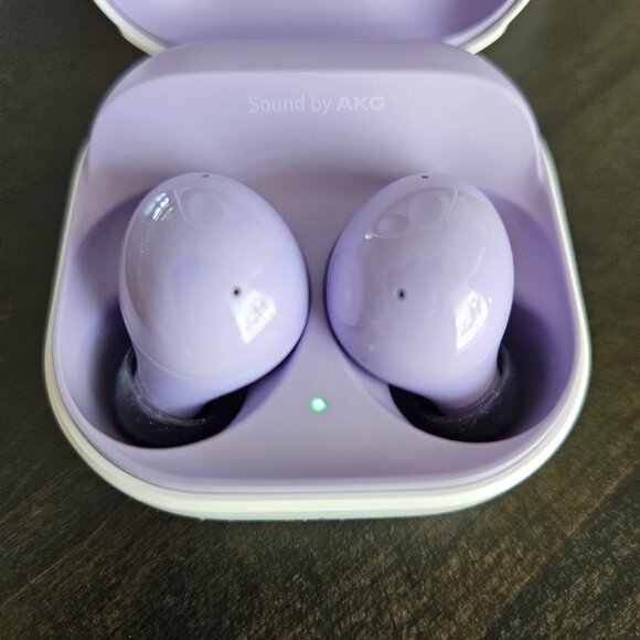 Samsung Galaxy Buds 2 *EUC* - Picture 9 of 14